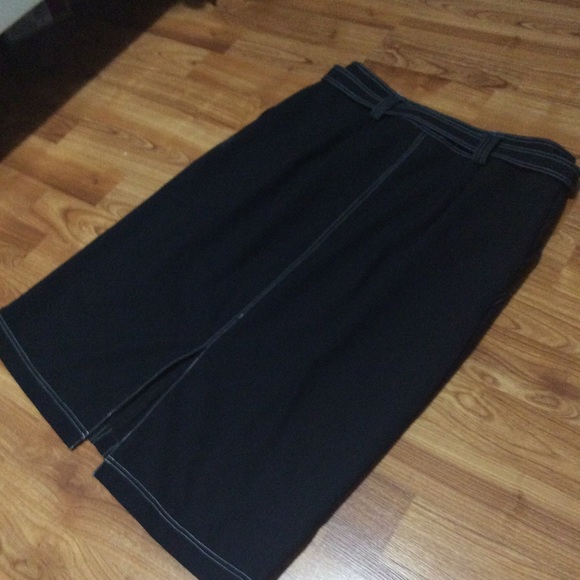 Black Skirt - Picture 2 of 4